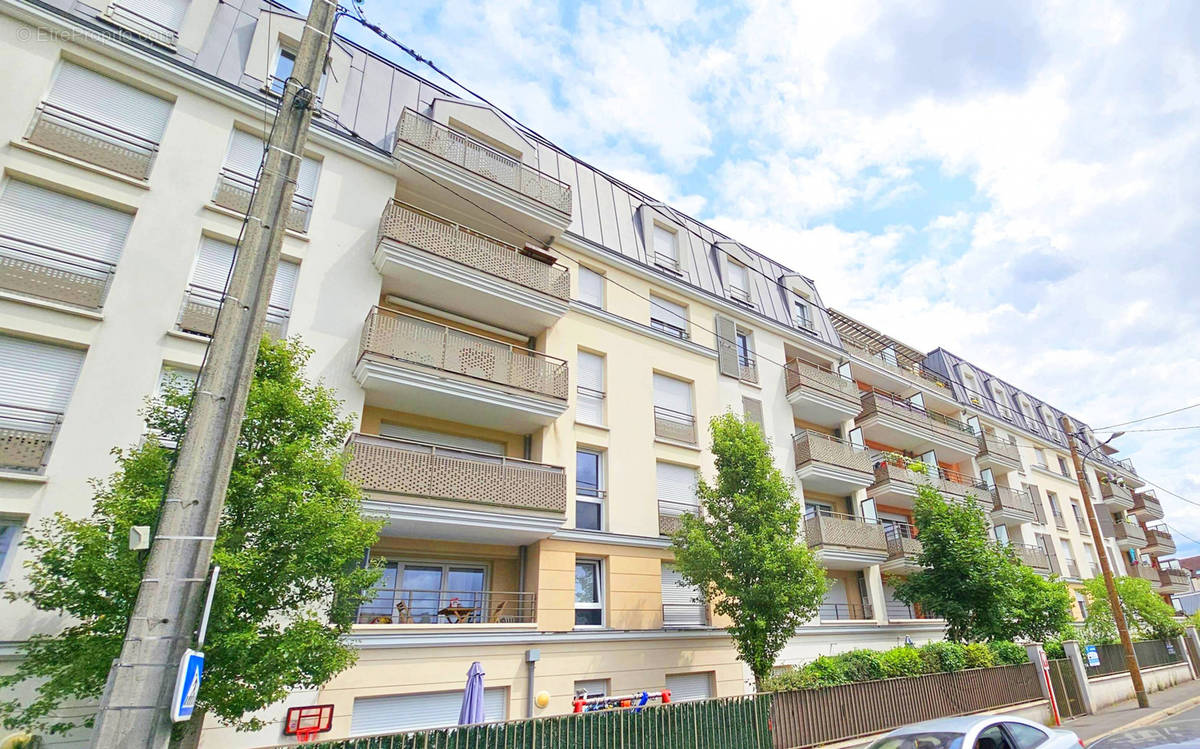 Appartement à TREMBLAY-EN-FRANCE