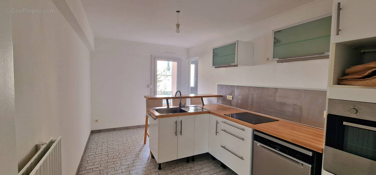 Appartement à HYERES