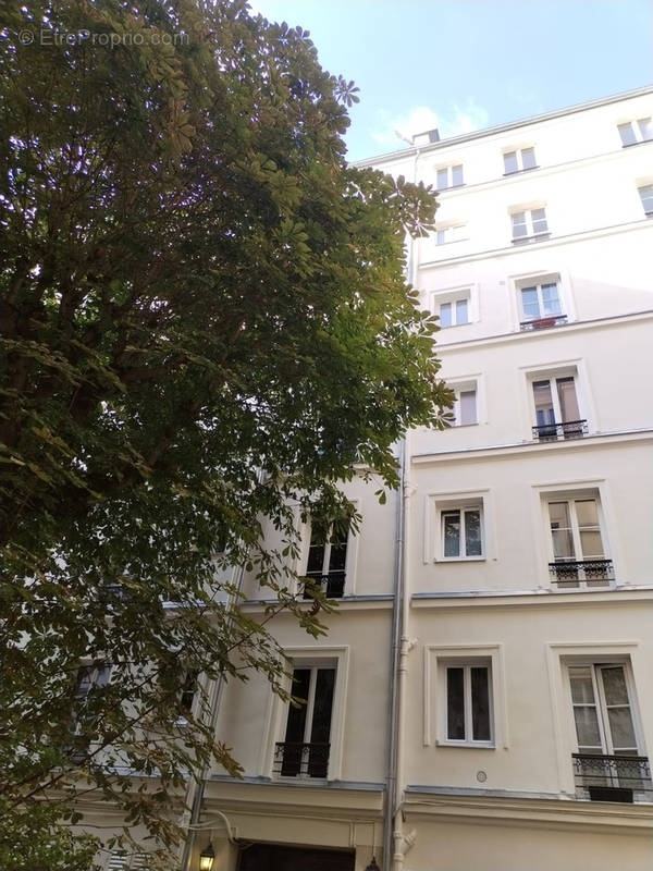 Appartement à PARIS-9E