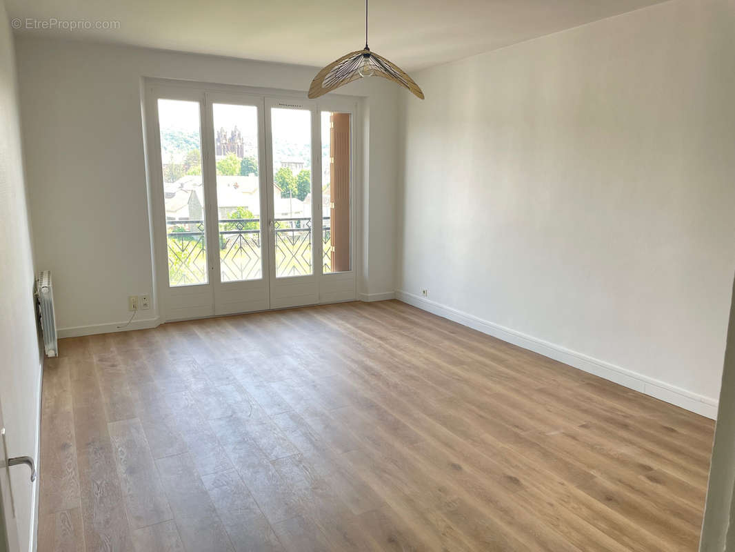 Appartement à ESPALION