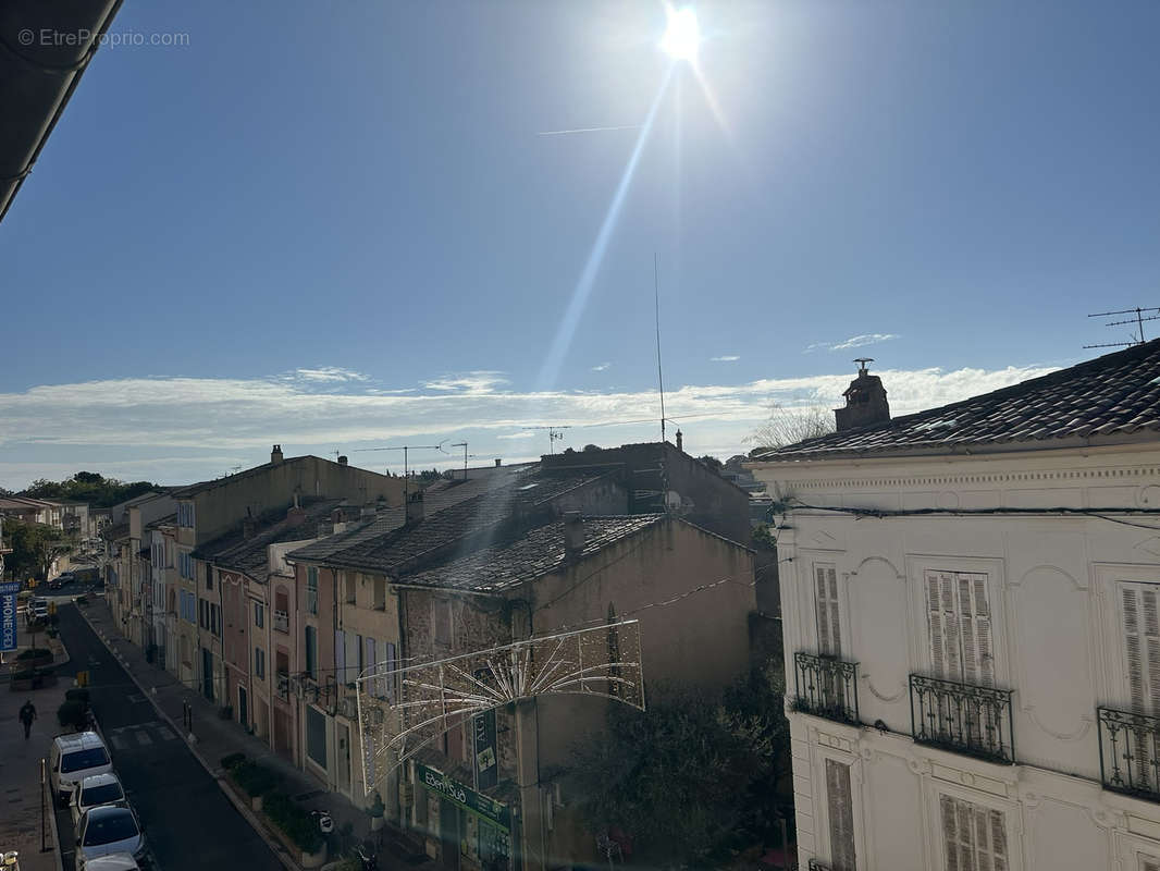 Appartement à PUGET-SUR-ARGENS