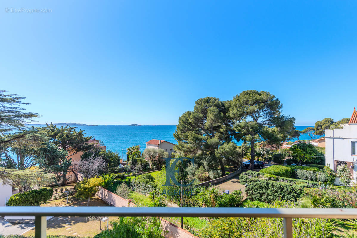 Appartement à SANARY-SUR-MER