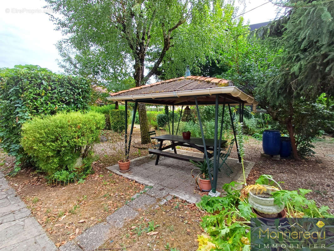 Maison à CHALAIS