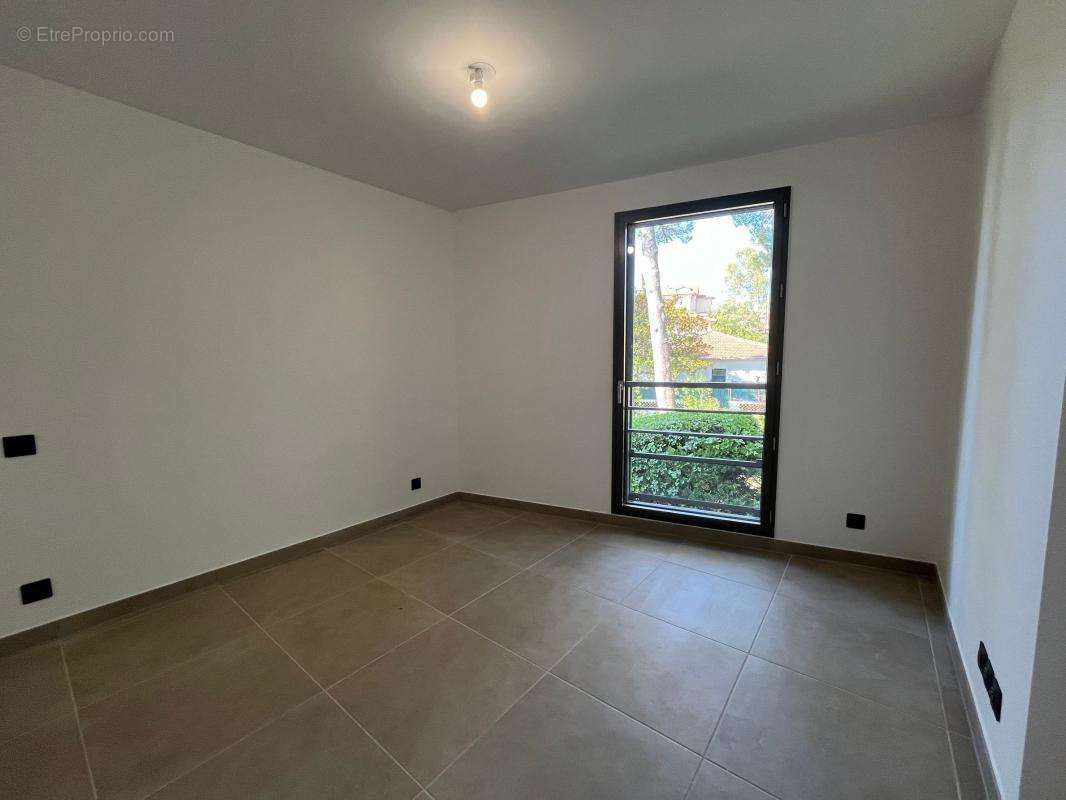 Appartement à VENCE