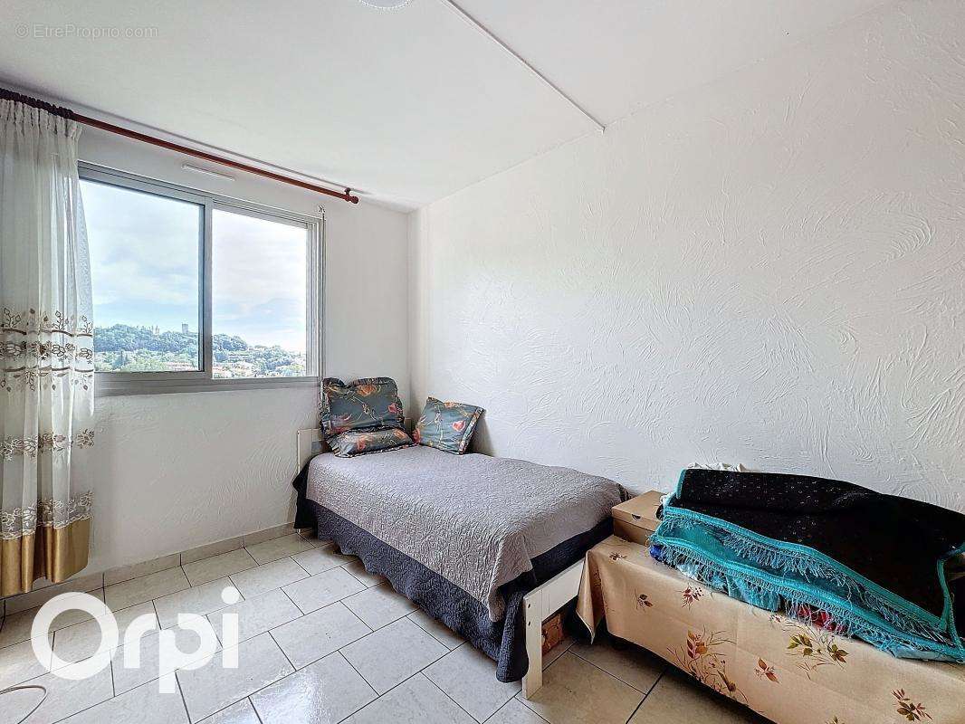 Appartement à VILLENEUVE-LOUBET