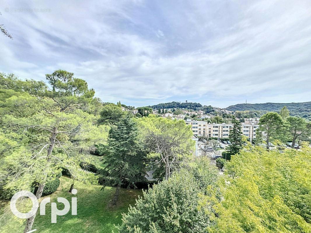 Appartement à VILLENEUVE-LOUBET