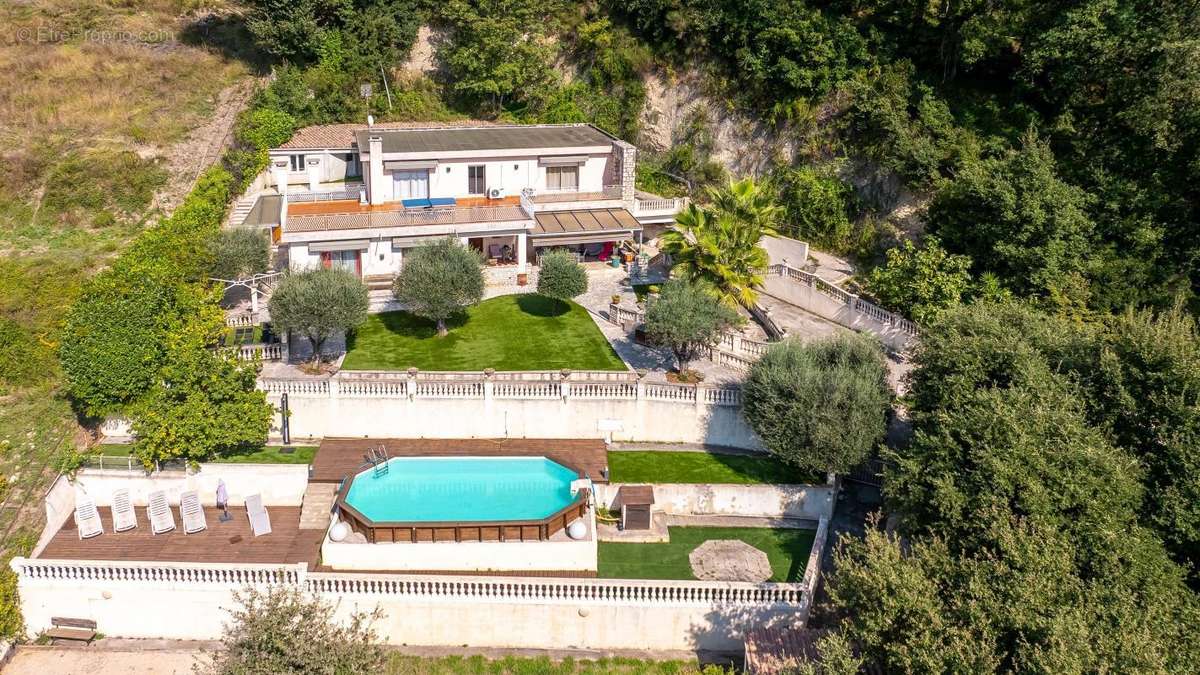 Maison à CAGNES-SUR-MER