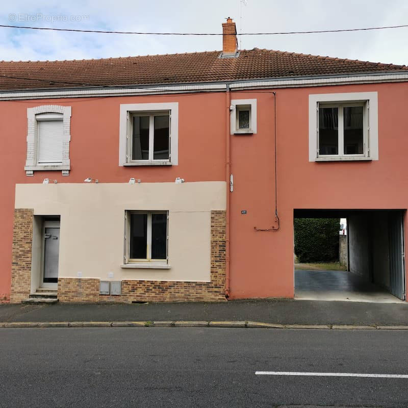 Appartement à MONTCEAU-LES-MINES