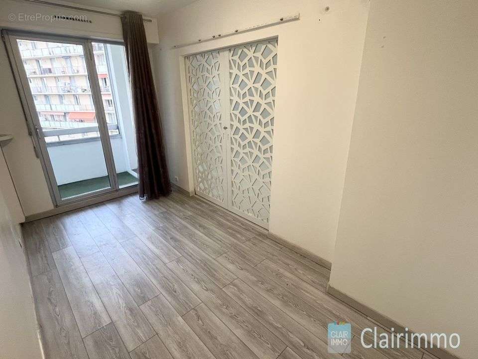 Appartement à MARSEILLE-13E