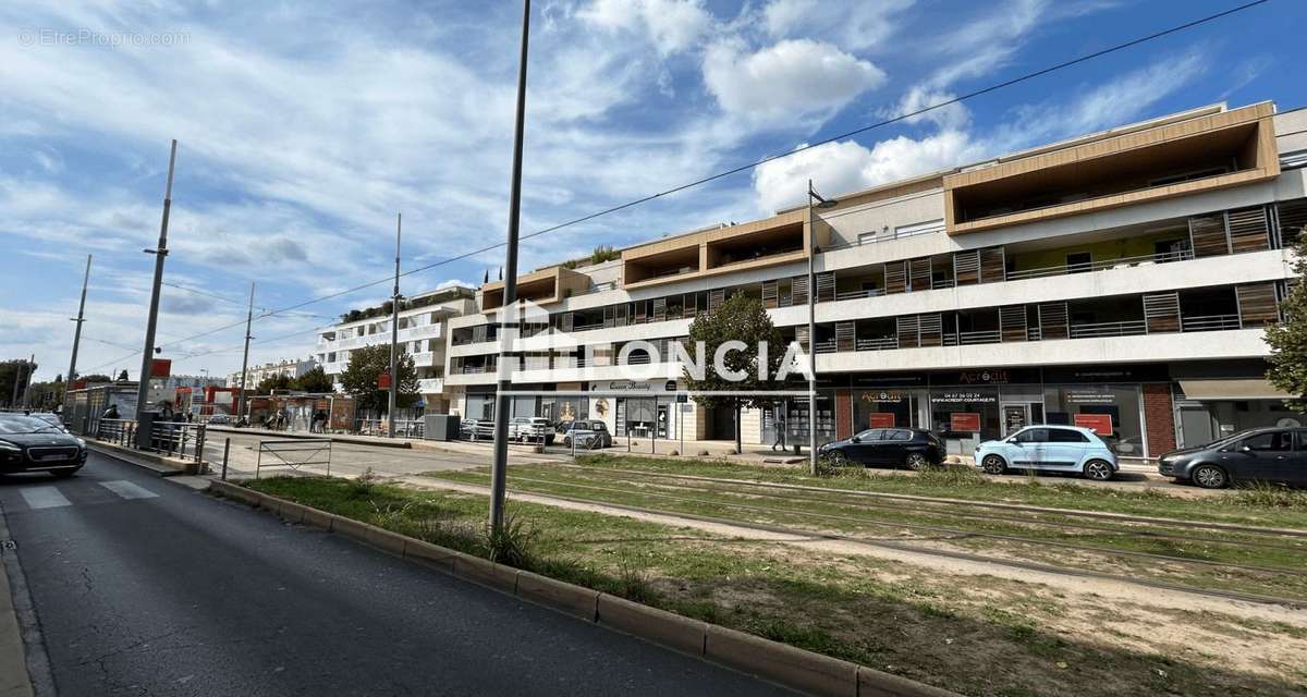 Parking à CASTELNAU-LE-LEZ