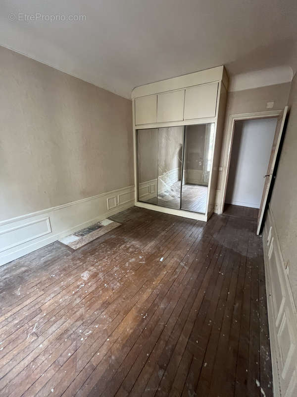 Appartement à PARIS-11E