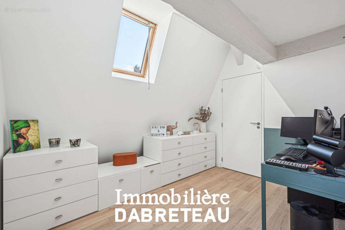 Appartement à SAINTE-FOY-LES-LYON