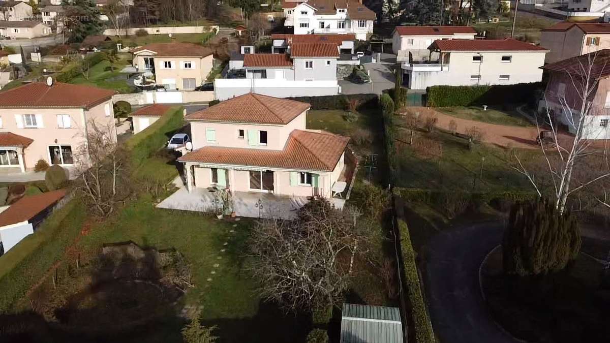 Maison à PONTCHARRA-SUR-TURDINE