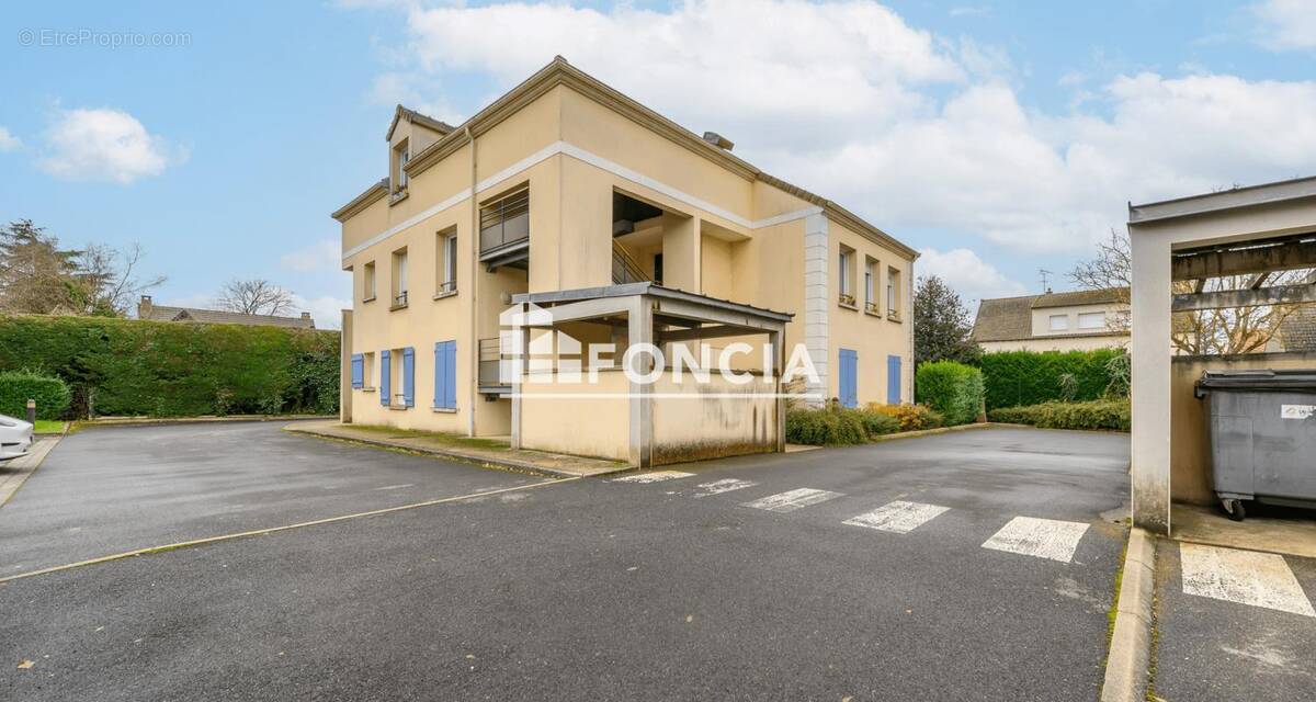 Appartement à BAILLY-ROMAINVILLIERS