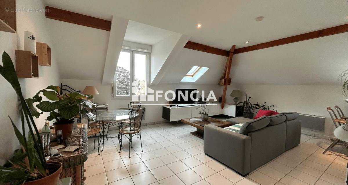 Appartement à BAILLY-ROMAINVILLIERS