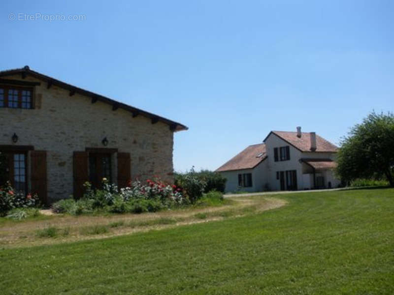 Maison à MONTCABRIER