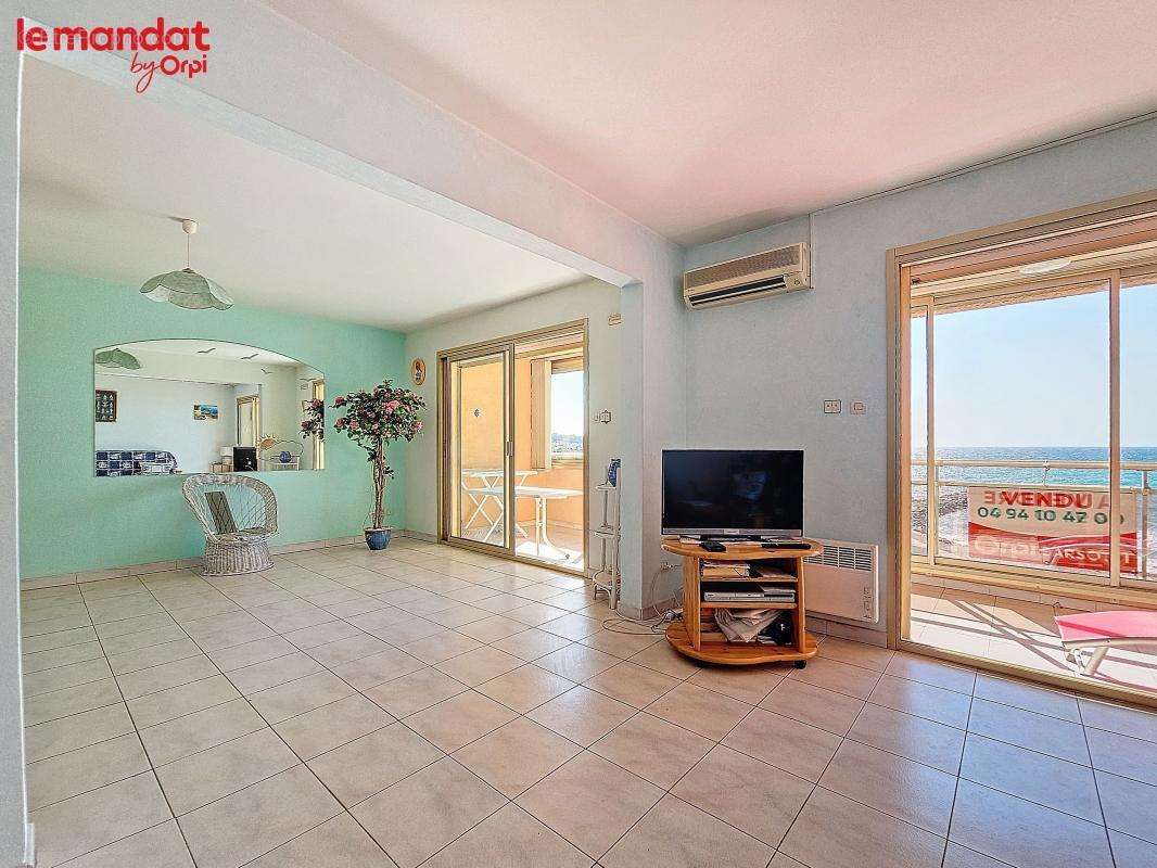 Appartement à SIX-FOURS-LES-PLAGES