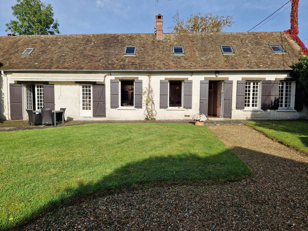 Maison à LONGNES