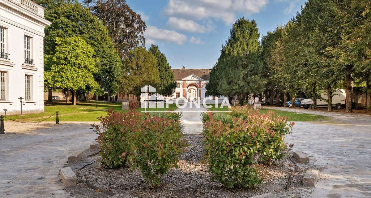 Appartement à MORIGNY-CHAMPIGNY