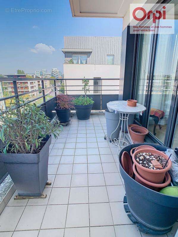 Appartement à ISSY-LES-MOULINEAUX