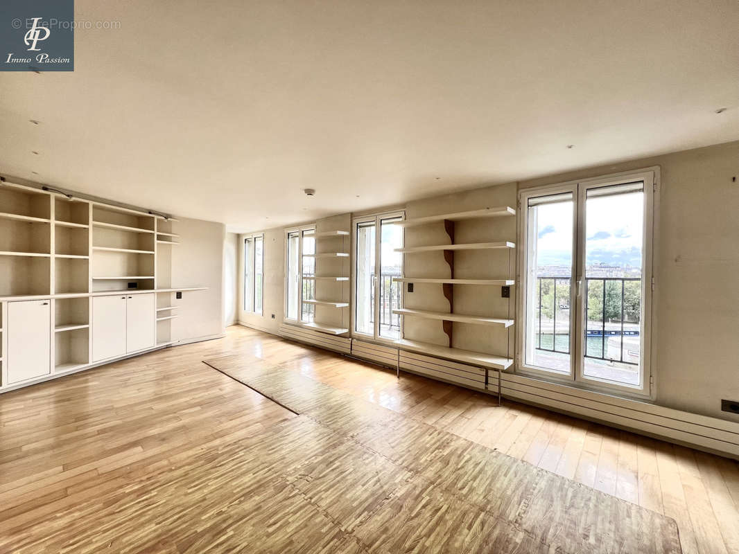 Appartement à PARIS-4E