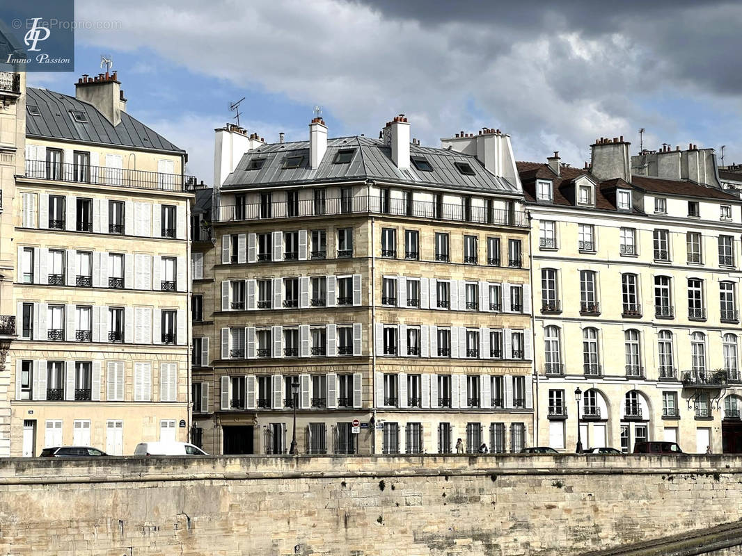 Appartement à PARIS-4E