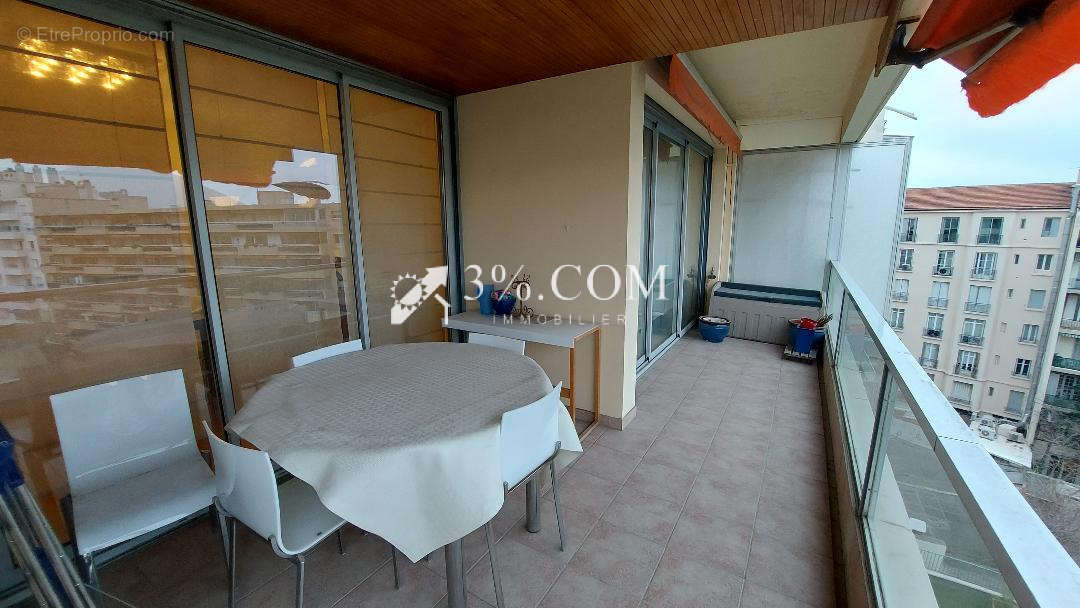 Appartement à MARSEILLE-8E