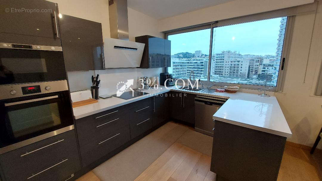 Appartement à MARSEILLE-8E