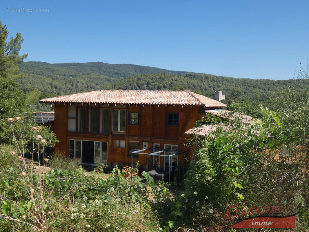 Maison à FIGANIERES