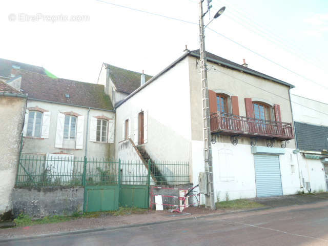 Maison à CHATILLON-EN-BAZOIS