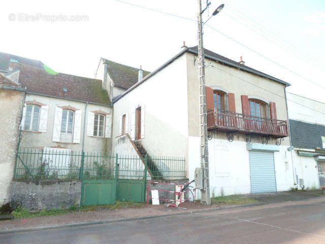 Maison à CHATILLON-EN-BAZOIS