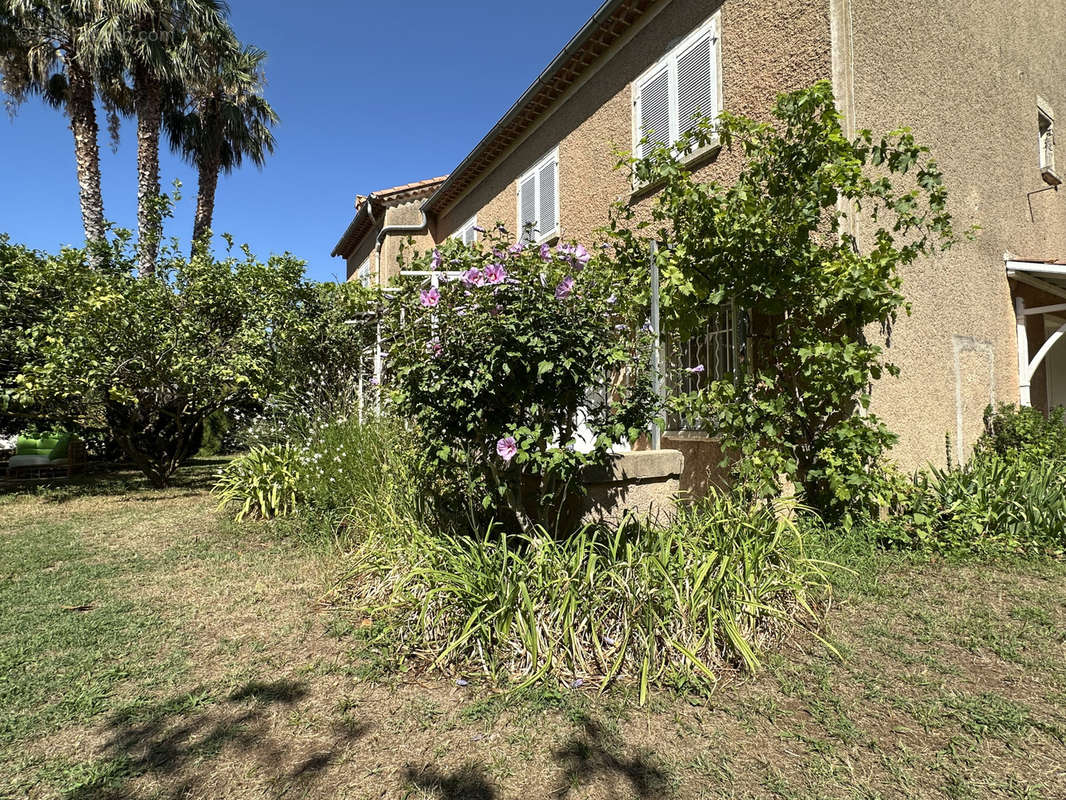 Maison à LA LONDE-LES-MAURES