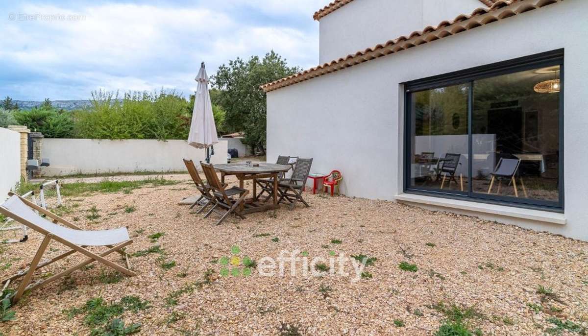 Maison à SAINT-MAXIMIN-LA-SAINTE-BAUME