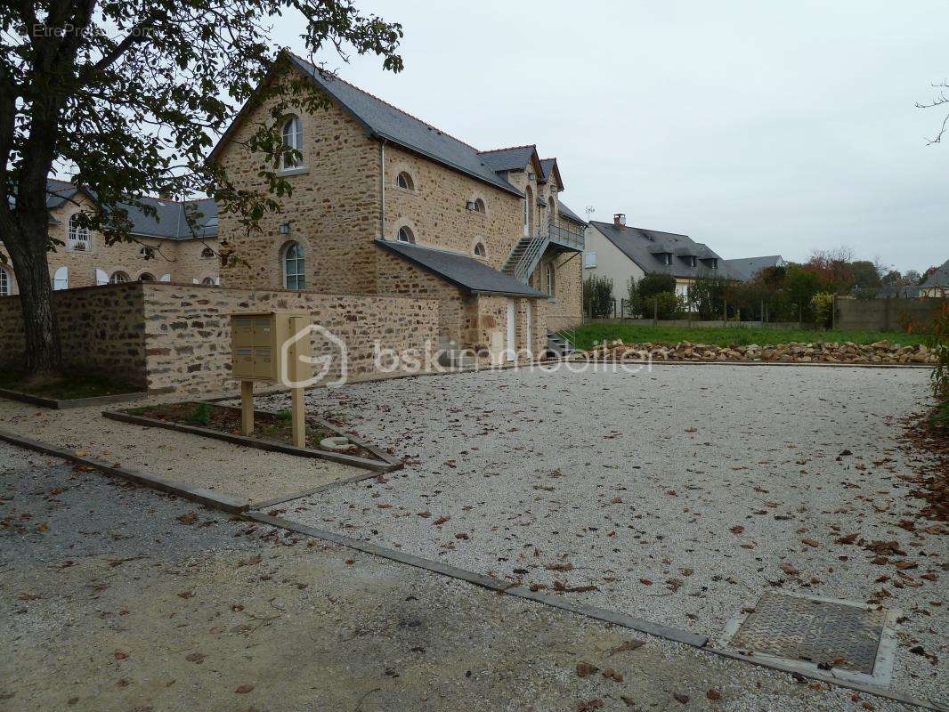 Appartement à MESLAY-DU-MAINE