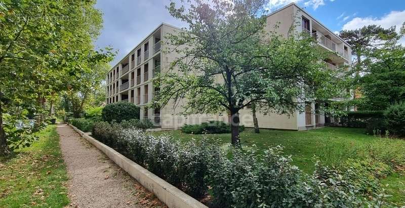 Appartement à MAISONS-LAFFITTE