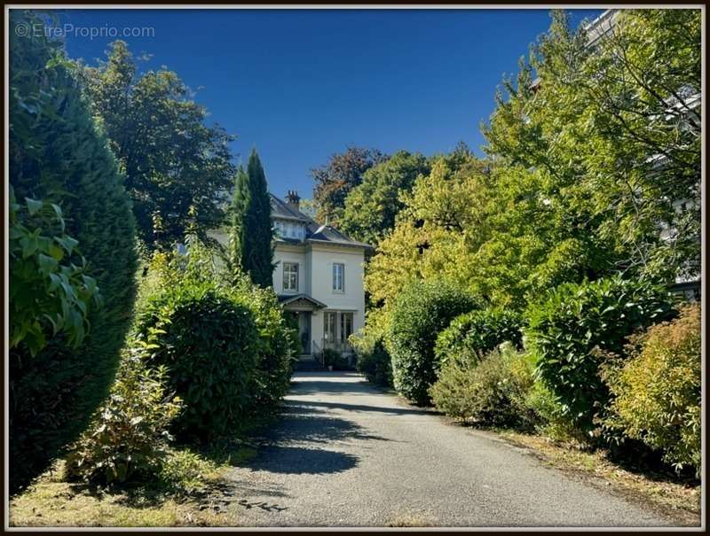 Appartement à JACOB-BELLECOMBETTE