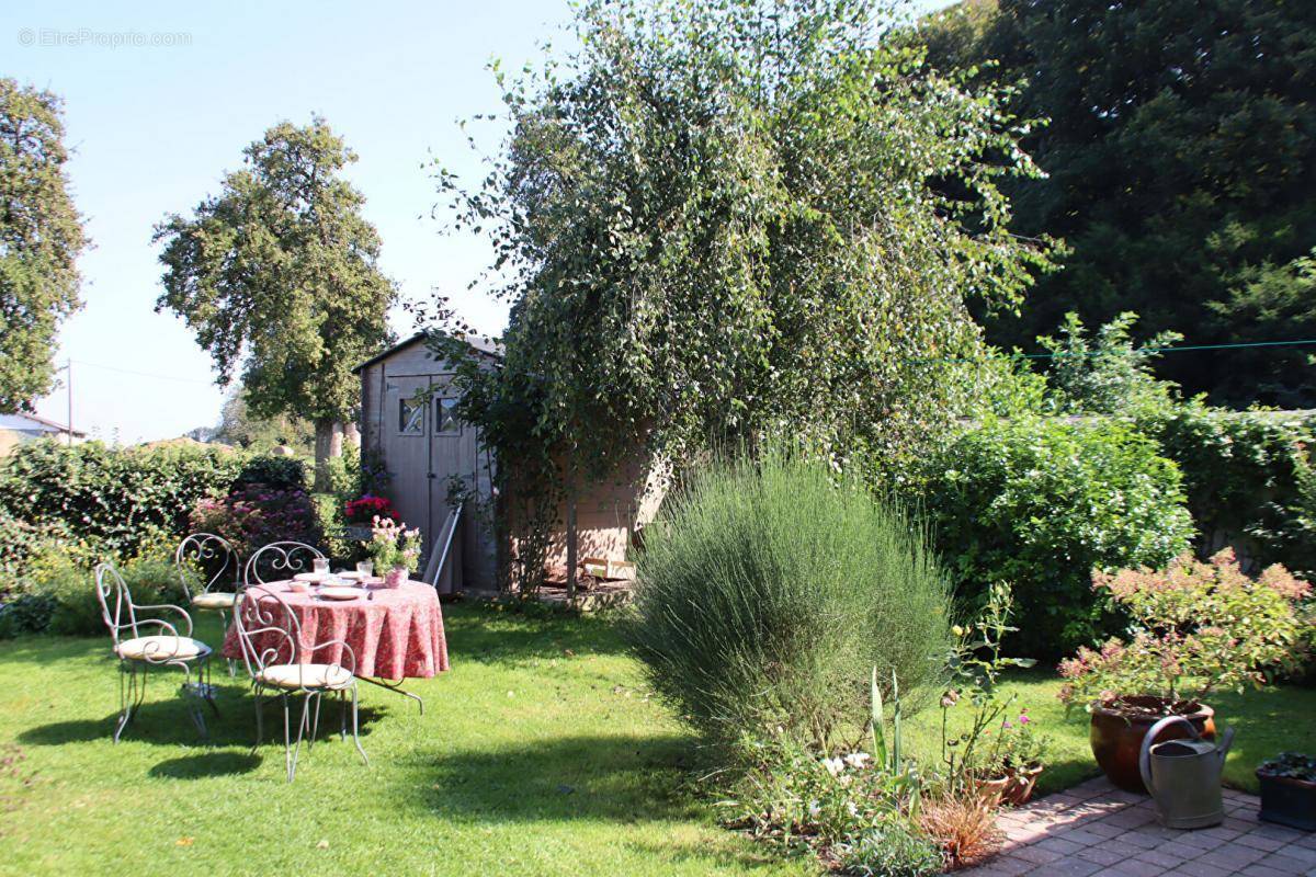 Maison à CORMEILLES