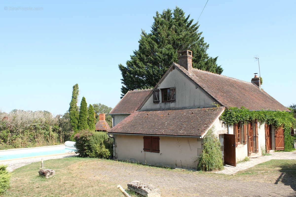 Maison à CERILLY