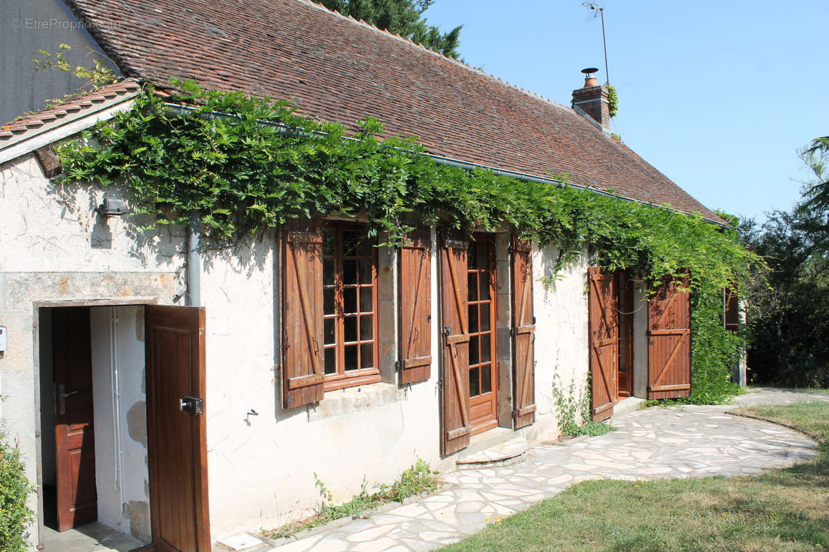 Maison à CERILLY