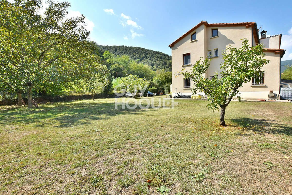 Maison à REYNES