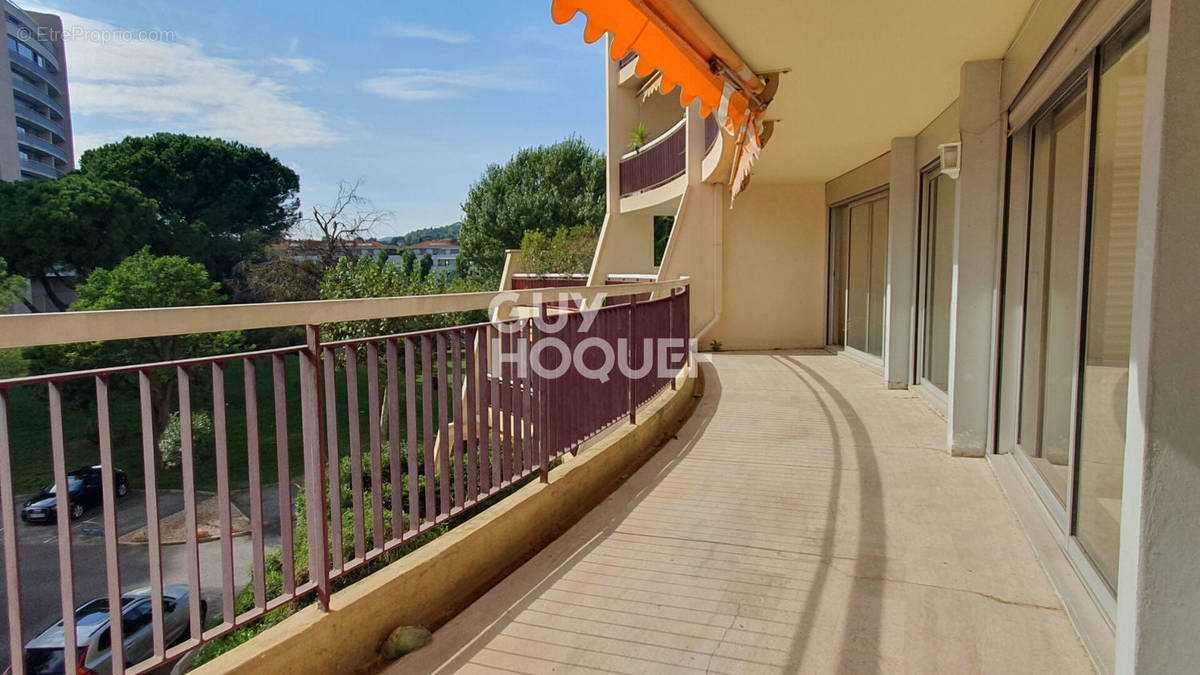 Appartement à MANDELIEU-LA-NAPOULE