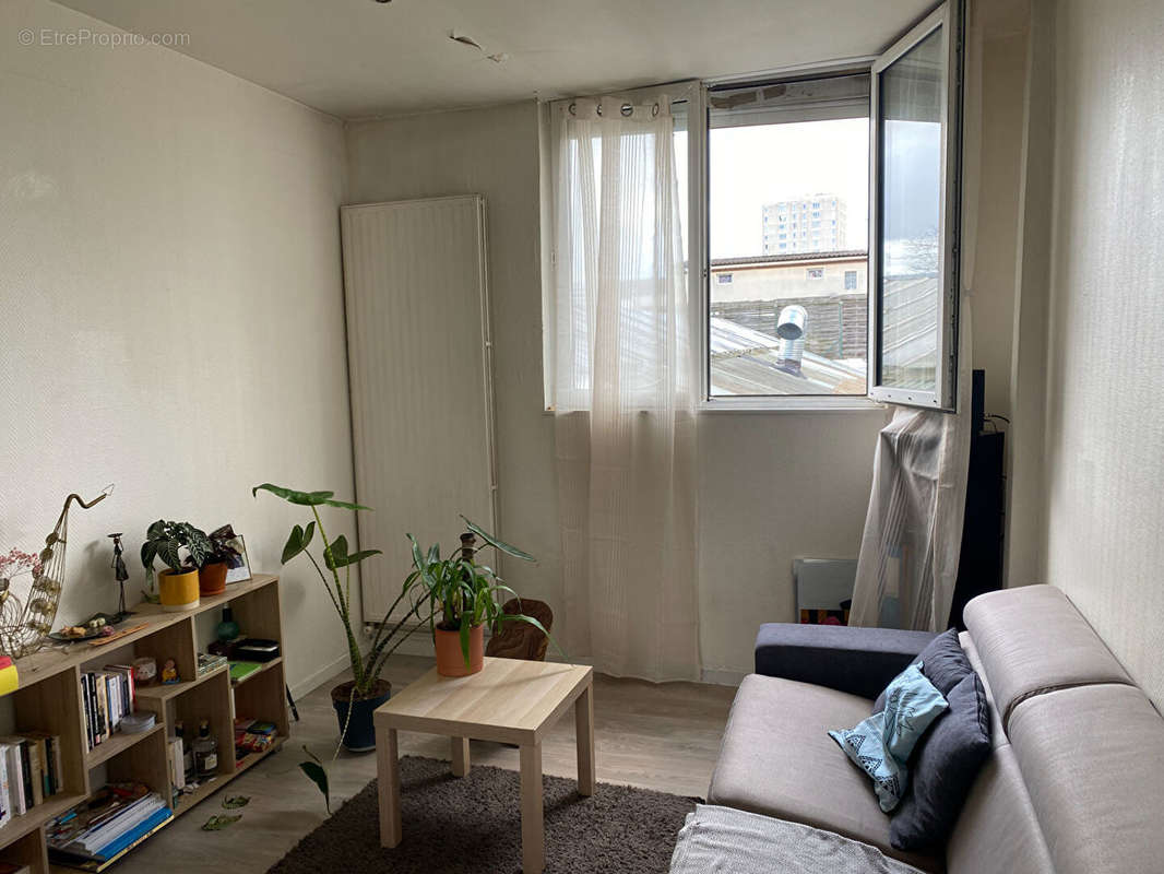 Appartement à IVRY-SUR-SEINE