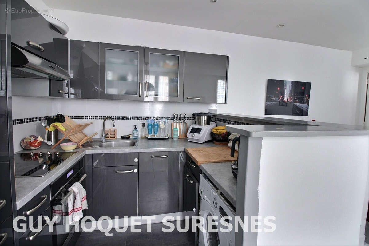 Appartement à SURESNES