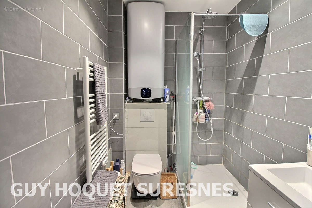 Appartement à SURESNES