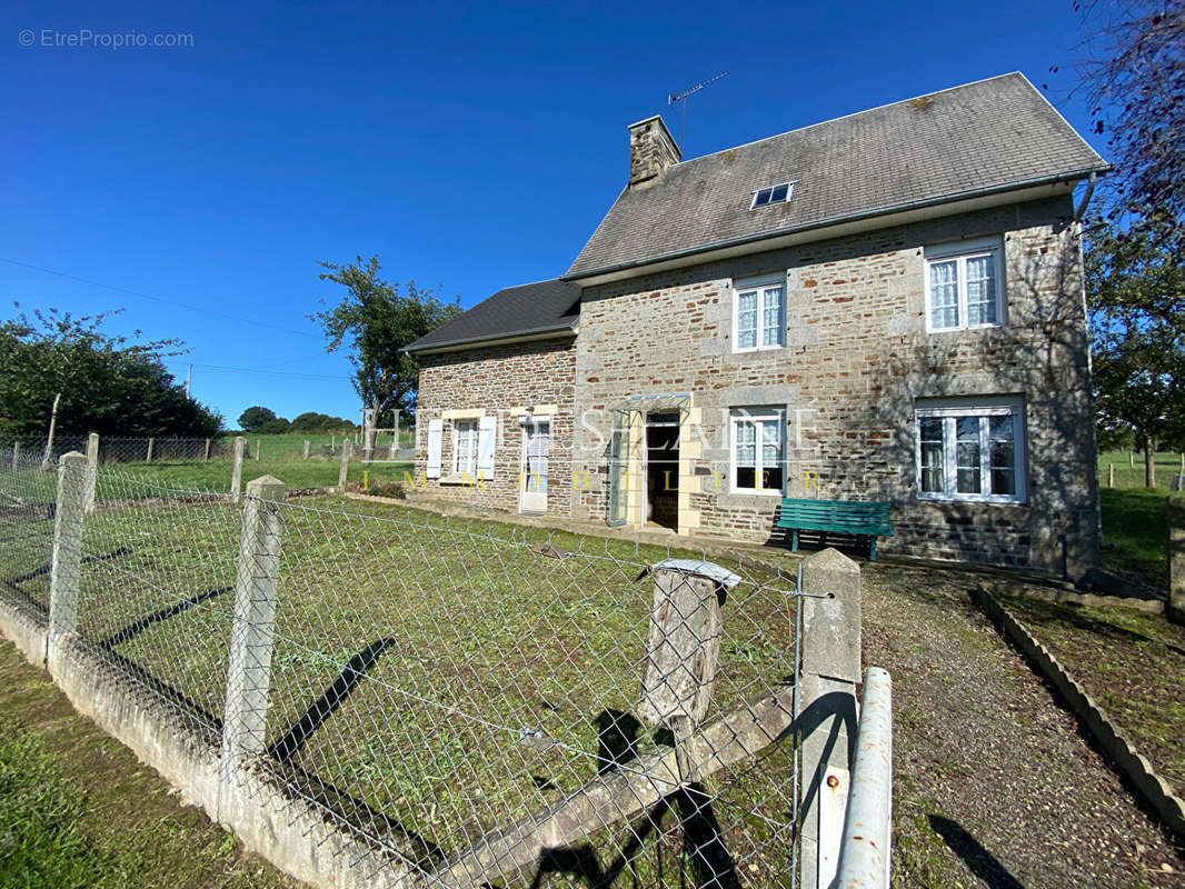 Maison à ISIGNY-LE-BUAT