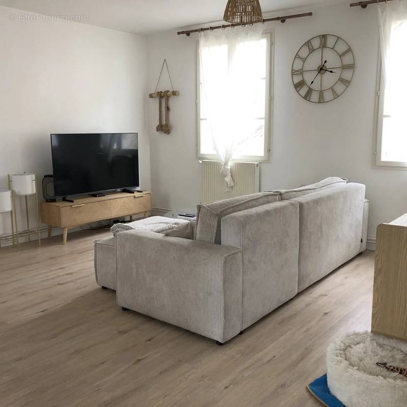 Appartement à VILLENEUVE-SUR-YONNE