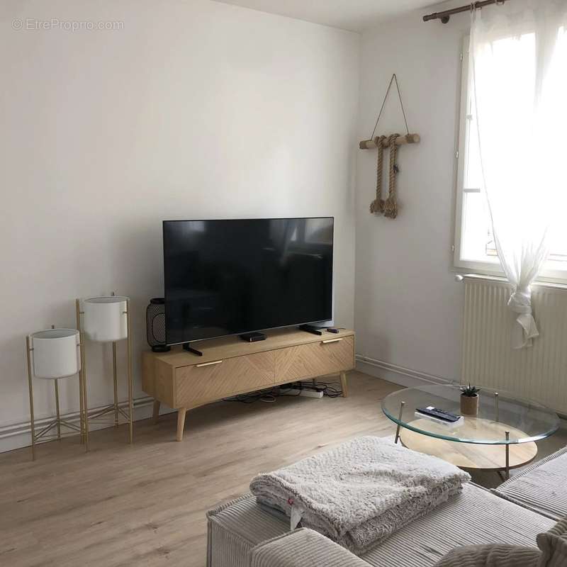 Appartement à VILLENEUVE-SUR-YONNE