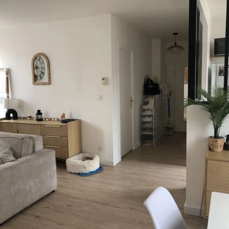 Appartement à VILLENEUVE-SUR-YONNE