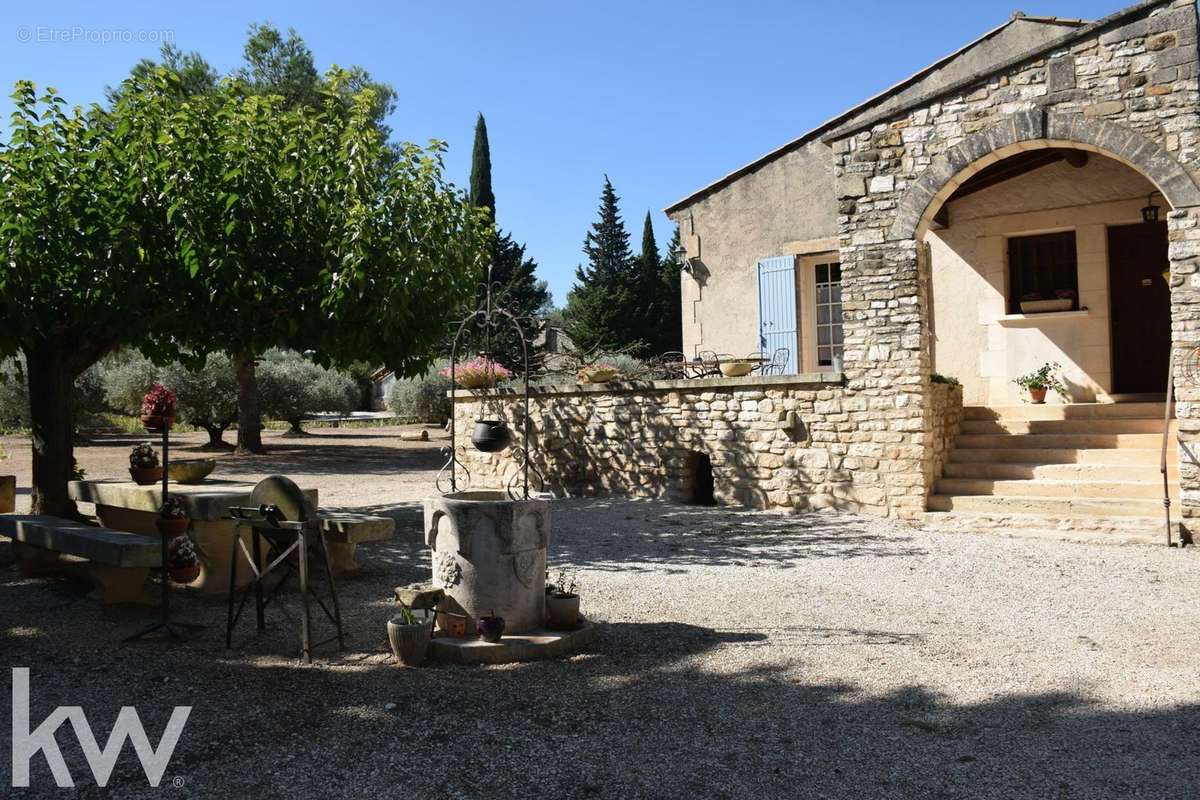 Maison à SAINT-REMY-DE-PROVENCE