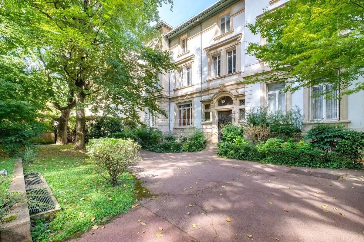 Appartement à LYON-6E